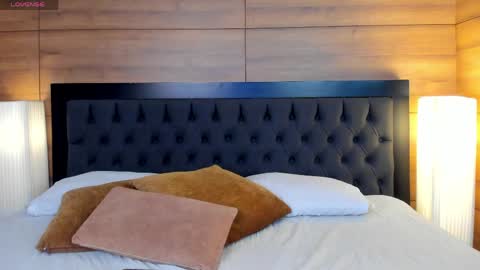 Snapshot of roseaurora chatting on 04-02-26, 12:25 roseaurora online show from 04-02-26, 12:25