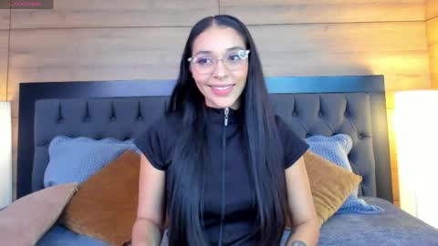 Snapshot of roseaurora chatting on 04-06-26, 12:39 roseaurora online show from 04-06-26, 12:39