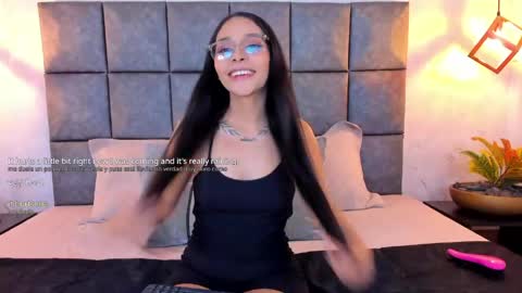 Snapshot of roseaurora chatting on 04-16-26, 11:22 roseaurora online show from 04-16-26, 11:22