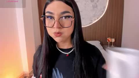 Rose online show from 04-11-26, 03:16