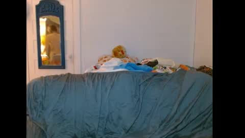 Snapshot of rosefrostpond chatting on 03-11-25, 10:40 Rose Frostpond online show from 03-11-25, 10:40