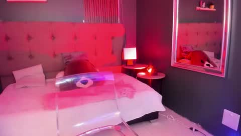 roseliin online show from 11-20-25, 11:32