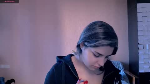 Rose online show from 10-11-25, 01:20