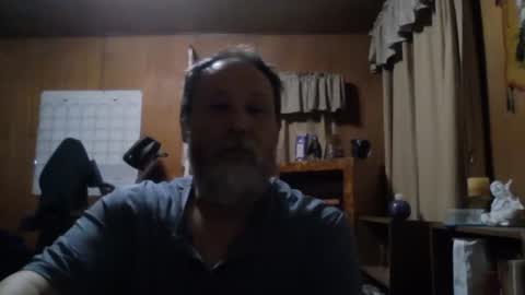 Snapshot of rosepanda chatting on 12-30-24, 12:54 Lost4gain online show from 12-30-24, 12:54