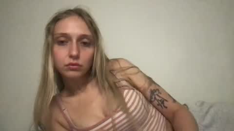 Snapshot of rosepuzzy69 chatting on 10-01-25, 07:03 RosePuzzy69 online show from 10-01-25, 07:03