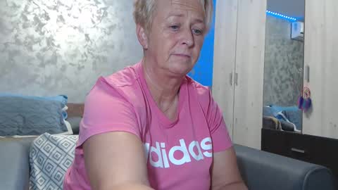 Lovepinklilly online show from 12-29-24, 06:05