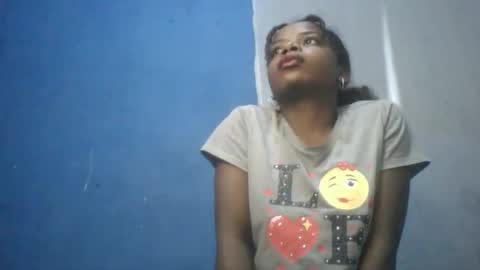 Roseyaa online show from 09-25-25, 10:19