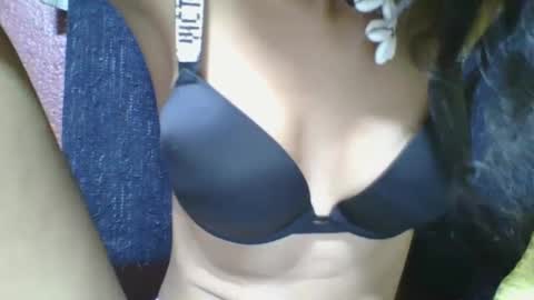 rosia685234 online show from 03-05-25, 03:08