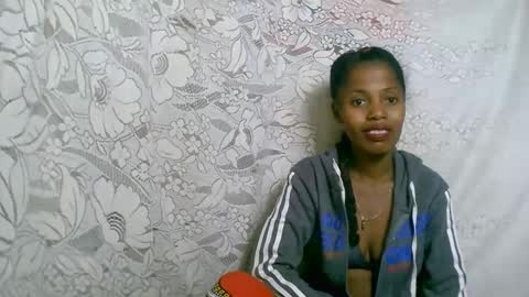 rosia online show from 10-15-25, 01:39