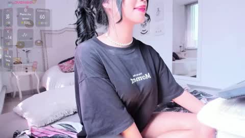 Snapshot of rosie_se chatting on 01-13-25, 06:27 Rosieeee online show from 01-13-25, 06:27