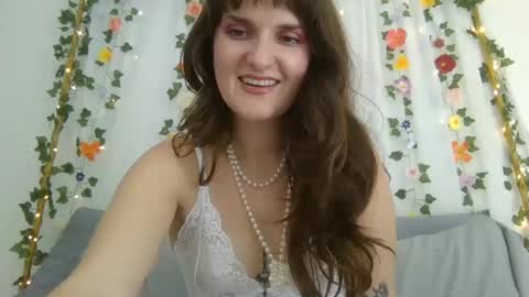 rosie_woods online show from 10-09-25, 06:06