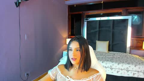 Snapshot of rossa_selene chatting on 01-25-25, 03:19 Rossa online show from 01-25-25, 03:19