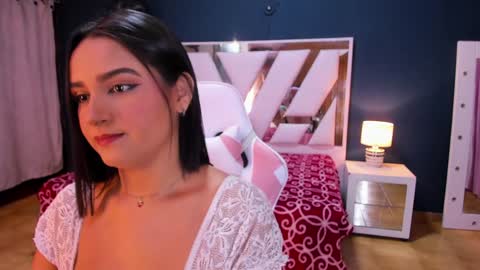 Snapshot of rossa_selene chatting on 01-30-25, 03:00 Rossa online show from 01-30-25, 03:00