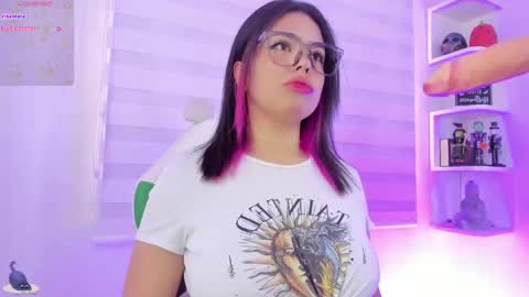   online show from 09-23-25, 12:19