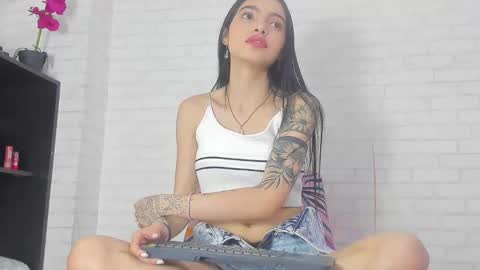 rosse_thompson11 online show from 12-30-24, 07:42