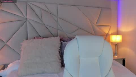 Rosse Collinss online show from 10-04-25, 01:31