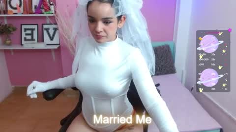 Snapshot of rossedaves_ chatting on 10-18-25, 11:55 Rosse online show from 10-18-25, 11:55