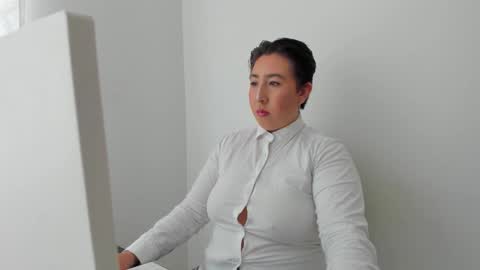 ROSSE DEMOND  online show from 02-10-26, 07:51