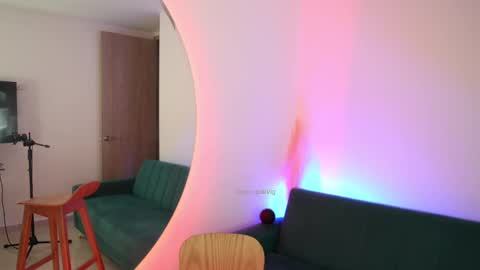 Snapshot of rosseyquiin chatting on 01-06-25, 01:53 Rossey online show from 01-06-25, 01:53