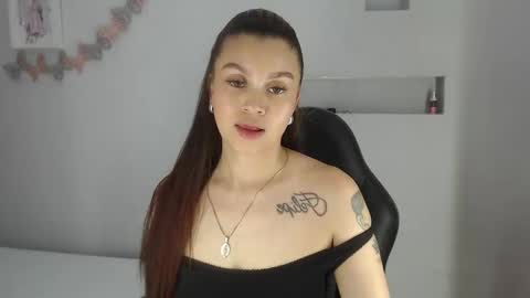 Snapshot of rossi_baker chatting on 11-19-25, 05:18 Rossi online show from 11-19-25, 05:18