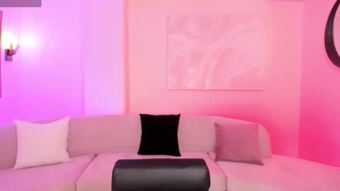 Rossie Rhoades online show from 01-04-25, 11:33
