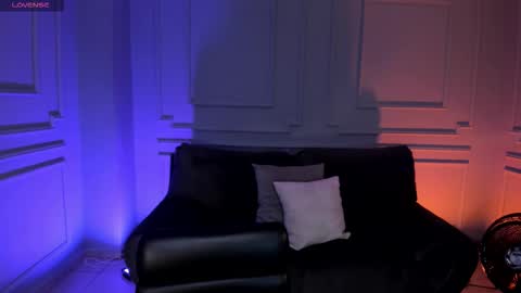 Rossie Rhoades online show from 10-31-25, 07:59