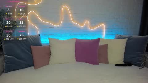 Snapshot of rossy_babe_ chatting on 10-26-25, 11:53 Rossy online show from 10-26-25, 11:53