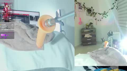 rosy_emely_ online show from 12-22-25, 09:28