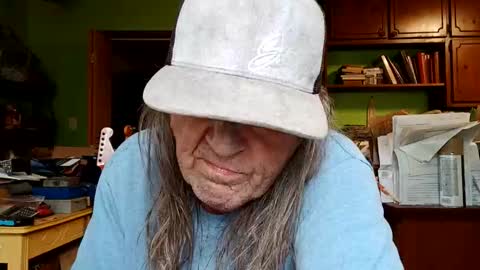 Snapshot of rotorranch chatting on 10-27-25, 06:45 rotorranch online show from 10-27-25, 06:45