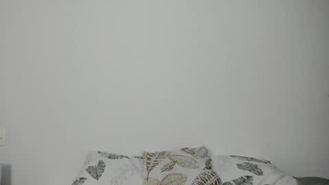 Snapshot of rouse_46 chatting on 02-06-26, 11:30 Rouse online show from 02-06-26, 11:30