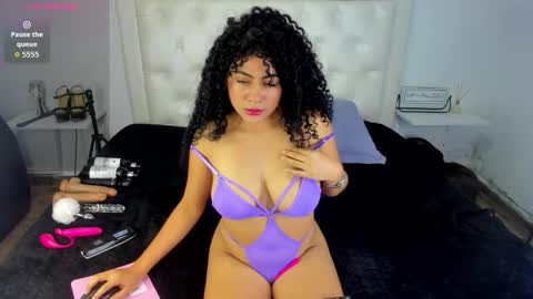 Snapshot of rouse_sexy_hotxx77 chatting on 10-05-25, 01:04 rouse_sexy_hotxx77 online show from 10-05-25, 01:04