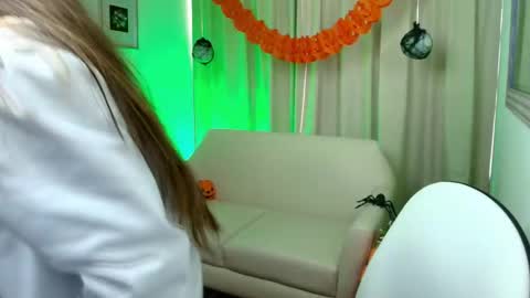 Rousee online show from 10-31-25, 02:29