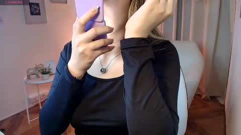 Rousee online show from 02-11-26, 01:05