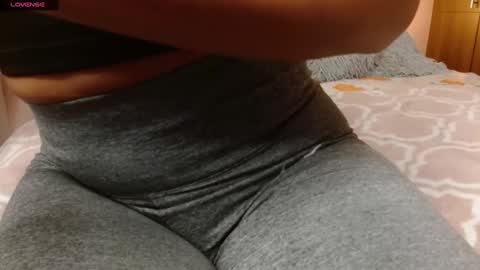 Rouss marie henao  online show from 02-09-25, 02:38