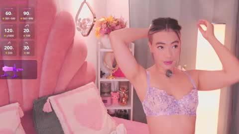 Snapshot of rousse_elodie chatting on 11-23-25, 12:16 Rousse 3 online show from 11-23-25, 12:16