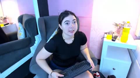 RousseWalker online show from 11-23-25, 07:02