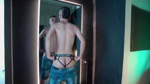 Snapshot of rowancley chatting on 11-24-25, 12:16 Rowan online show from 11-24-25, 12:16