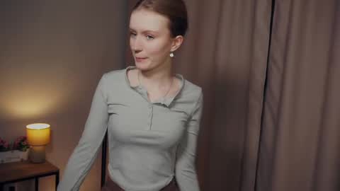 Stella online show from 02-10-25, 07:07