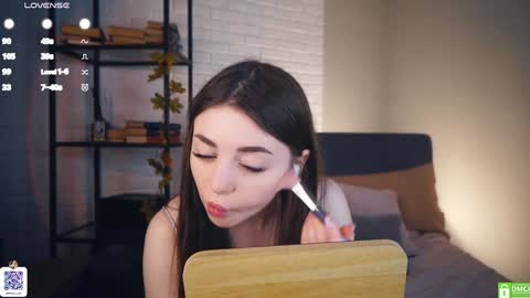 Michelle online show from 01-23-25, 03:48