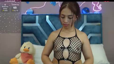 Snapshot of roxan_fox_ chatting on 03-02-26, 05:08 Roxane online show from 03-02-26, 05:08