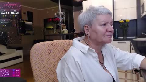 Roxana online show from 11-11-25, 03:12