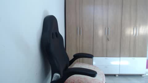 Roxana online show from 11-21-25, 07:01