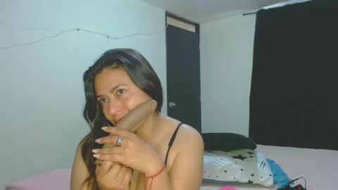 Snapshot of roxanasexy2025 chatting on 09-24-25, 12:52 roxanasexy2025 online show from 09-24-25, 12:52