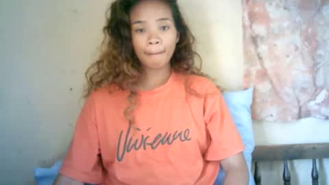 roxanne_98 online show from 12-08-24, 04:46