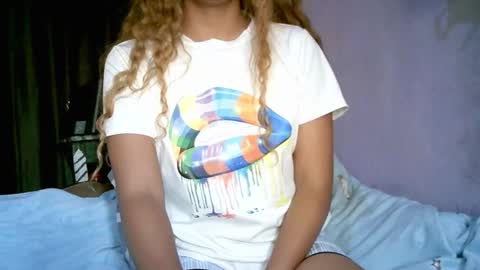 roxanne_98 online show from 02-03-26, 03:04