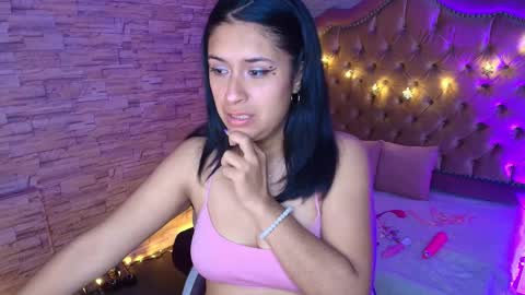 roxanne_han online show from 09-20-25, 11:44