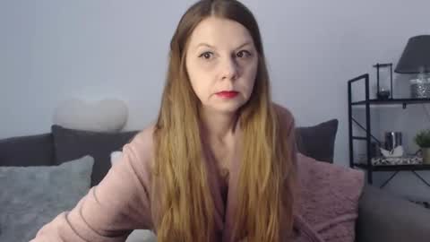 Snapshot of roxanneliss chatting on 02-08-26, 02:09 roxanneliss online show from 02-08-26, 02:09