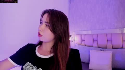 Snapshot of roxie_summers chatting on 02-11-25, 08:10 Roxie online show from 02-11-25, 08:10