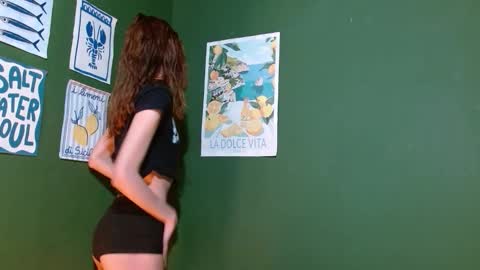 Roxie online show from 11-10-25, 01:26