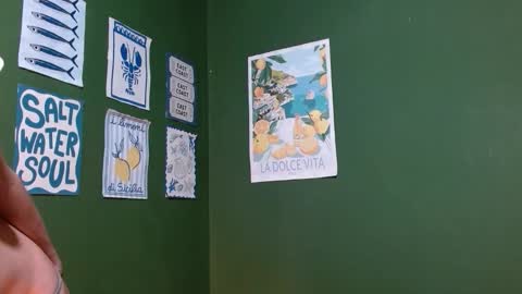 Roxie online show from 11-21-25, 02:32